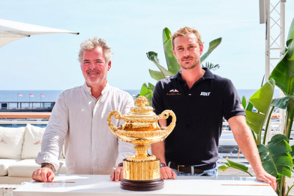 Admiral’s cup, Yacht club de Monaco celebra la vittoria accogliendo il trofeo
